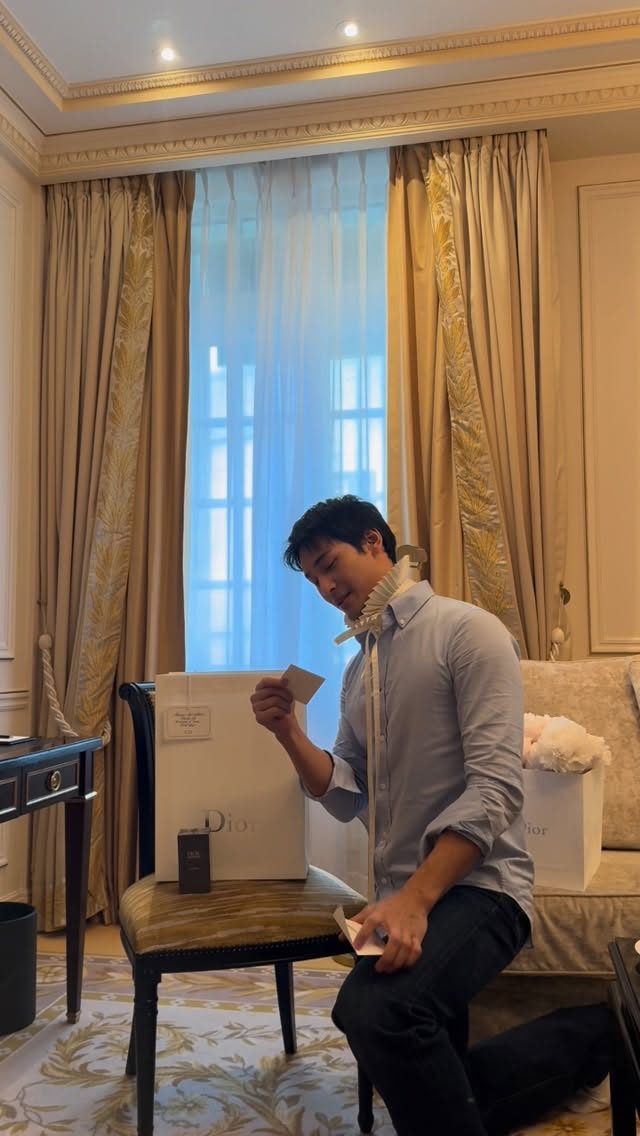 Exciting 😍 See you tomorrow 😊
@dior 
@jonathan.anderson 
#DiorWinter26