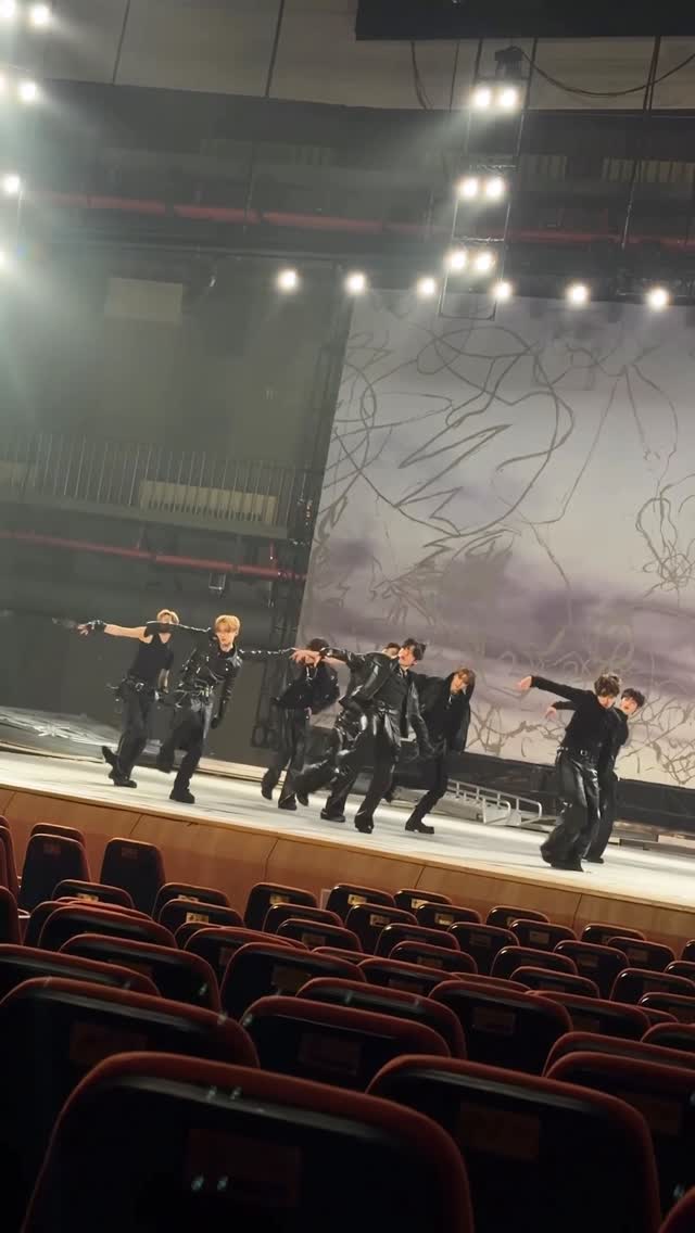 𝑰’𝒎𝒂 𝒎𝒂𝒌𝒆 𝒊𝒕 𝒉𝒊𝒕 𝒕𝒉𝒆 𝑭𝑹𝑬𝑨𝑲 𝑨𝑳𝑨𝑹𝑴💥

#ALPHADRIVEONE #ALD1 
#알파드라이브원 
#EUPHORIA #FREAK_ALARM