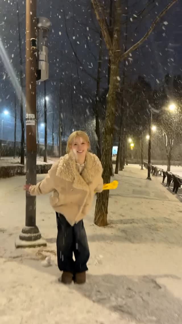 올해 첫눈이야 나한테에에엔💕💕💕💕❄️☺️