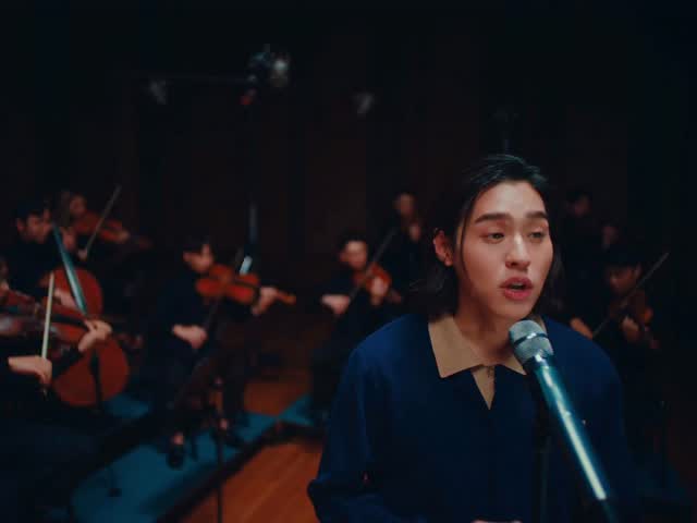 Still your ‘Mr. Everything’
พร้อมดูแลด้วยความรู้สึกที่พิเศษกว่าเดิม 🎅🏻🧡

BILLKIN - Mr. Everything - BILLKIN FEELQUENCY LIVE SESSION
: https://youtu.be/auuR2y4hC0s

#FEELQUENCYLiveSession #BILLKIN_MrEverything
#BILLKIN_FEELQUENCY
#BillkinEntertainment #Bbillkin