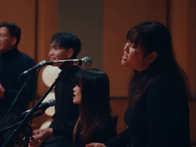 Feel the version of me that only exists with you 🎧🧡
ไม่ว่าจะเวอร์ชันไหนก็ยัง ‘ชอบตัวเองตอนอยู่กับเธอ’

BILLKIN - ชอบตัวเองตอนอยู่กับเธอ (I Like Us) - BILLKIN FEELQUENCY LIVE SESSION
: https://youtu.be/h7vdJeobl_A

#FEELQUENCYLiveSession #ชอบตัวเองตอนอยู่กับเธอ
#BILLKIN_FEELQUENCY
#BillkinEntertainment #Bbillkin
——

BILLKIN FEELQUENCY CONCERT PRESENTED BY CP
IMPACT Arena Muang Thong Thani
13-14-15 March 2026

🎫 Tickets on Sale: 7 February 2026
📱 Counter Service (7-Eleven) & ALL TICKET