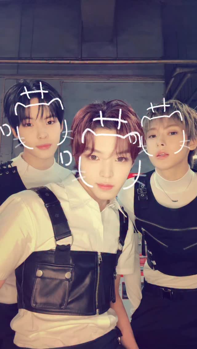 🎸🎸🎸

#KASSHO #HYUNJUN #TATA 
#SMTR25