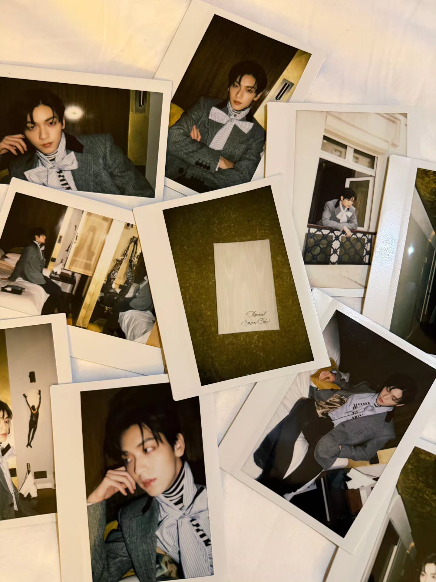 VALENTINO FIREFLIES
#ValentinoFireflies
@maisonvalentino @alessandro_michele