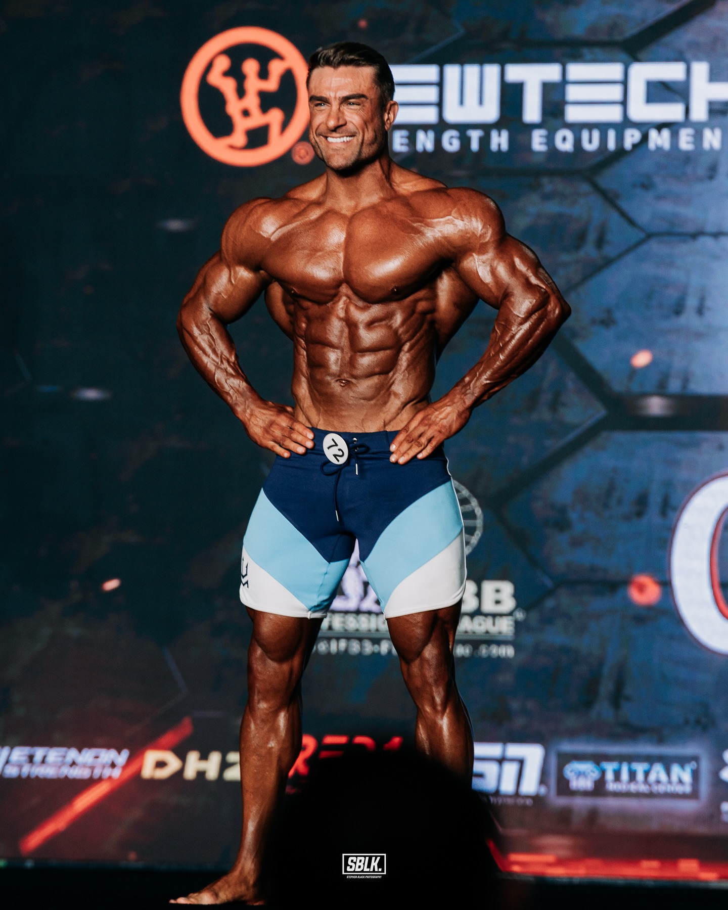 The 2025 @mrolympiallc pre judging - can honestly say the most fun I have ever had on stage in the whole 16 years I have been competing…. Mindset is key and I was determined this year to be confident, undeniable and present so that I can enjoy being in the moment 😊👍🏼