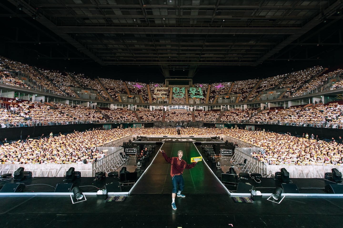 ⠀
다시 돌아가고 싶은 순간 DO it! in BANGKOK🧡
⠀
#도경수 #DOHKYUNGSOO @d.o.hkyungsoo 
#ASIACONCERT_DOit
#ASIACONCERT_DOit_in_BANGKOK
#컴퍼니수수 #CompanySoosoo