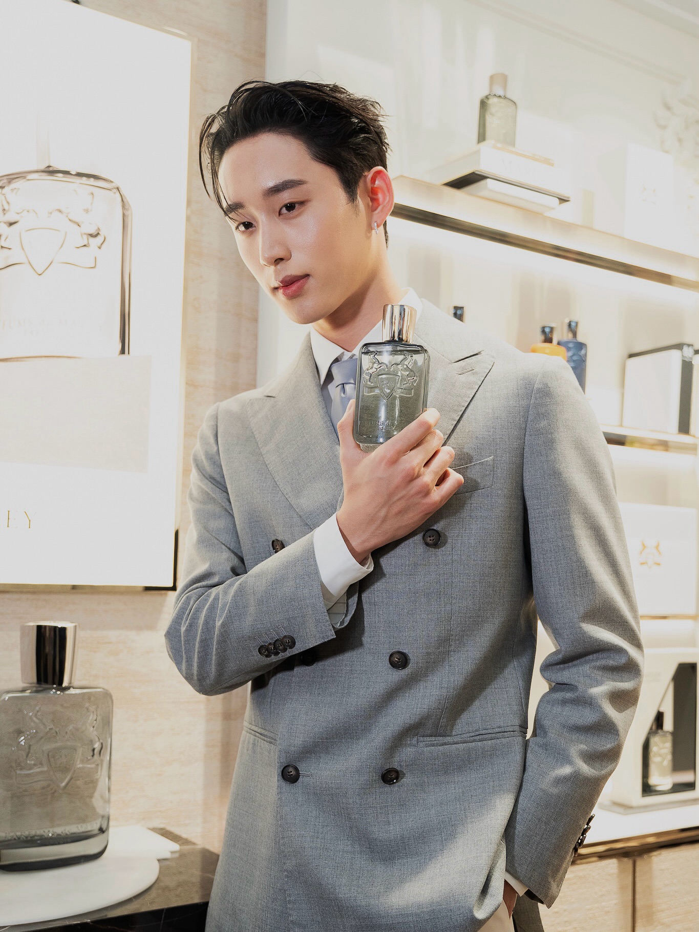 A truly touching moment — celebrating the opening of Parfums de Marly Boutique at Glorietta 4, Manila, Philippines. 

Here with Castley, the newest fragrance that makes me feel confident and inspires me to embrace new beginnings💥

@parfumsdemarly
@atelierdeprestige
#ParfumsdeMarly
#ParfumsdeMarlyPHxWilliamEst