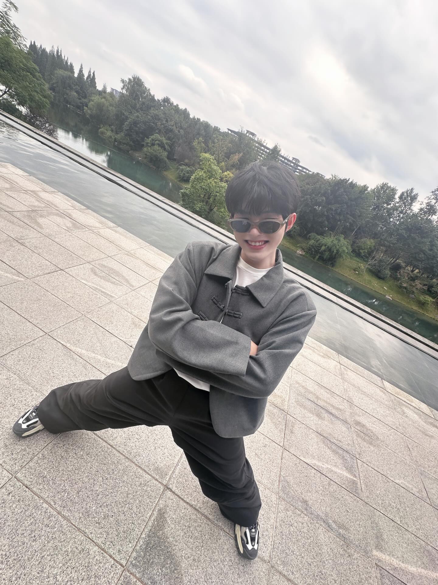 Tada~😎Morning everyone.