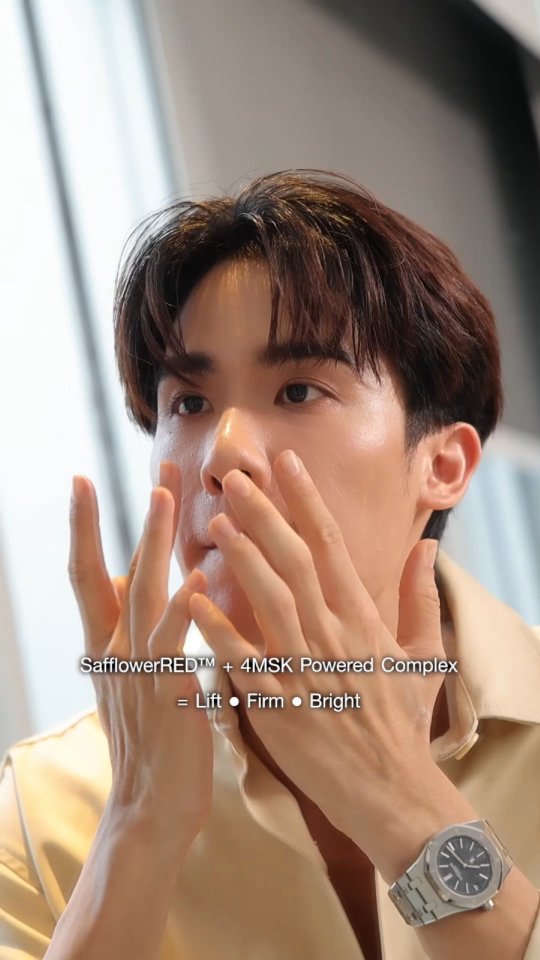 Potential has no age 
การดูแลตัวเองไม่ใช่เรื่องของวัย แต่คือการให้คุณค่ากับตัวเราในวันนี้✨ 
SHISEIDO VITAL PERFECTION อยู่กับเตในทุกช่วงเวลาของการเปลี่ยนแปลง และตอนนี้เค้าออก Pure Retinol สูตรใหม่อย่าง Intensive WrinkleSpot Treatment A+ ที่ผสาน SafflowerRED™ เอกสิทธิ์ของ @Shiseido ช่วยดูแลปัญหาริ้วรอยต่างๆ รวมถึงช่วยให้ผิวดูกระชับ ยืดหยุ่น กระจ่างใสขึ้น เตใช้มาตั้งแต่สูตรเก่า สูตรใหม่นี้เห็นผลไวกว่าเดิมอีก แนะนำมากๆครับ

#PotentialHasNoAge #VitalPerfection #ShiseidoThailand
@shiseido