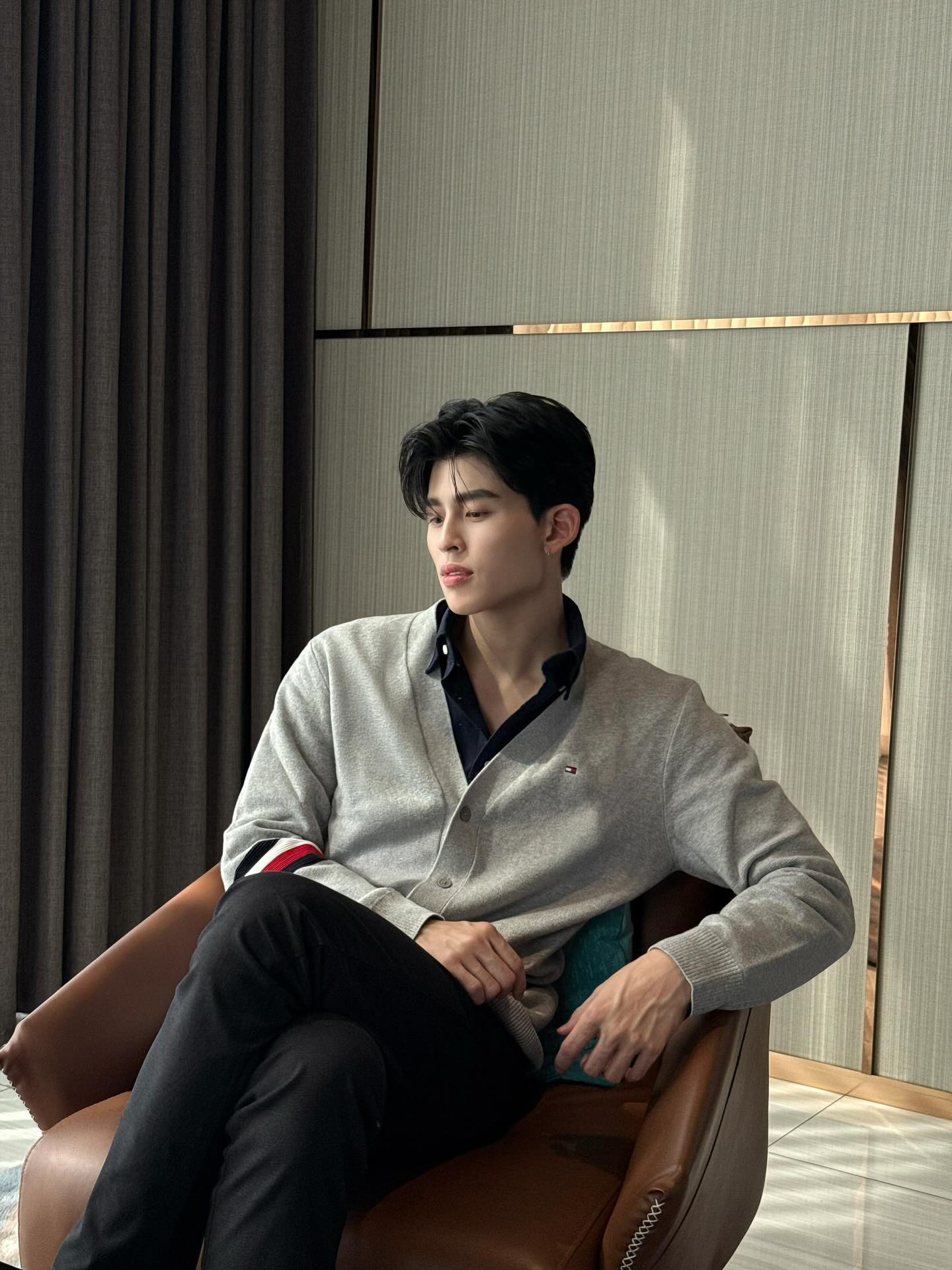 lovely casual🖤

@tommyhilfiger #tommyhilfiger #tommyfamily