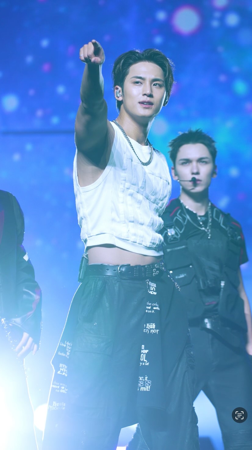 Diamond, CARAT💎 [NEW_]

#SEVENTEEN #세븐틴
#SVT_WORLDTOUR #NEW_WASHINGTONDC
#SVT_TOUR_NEW_