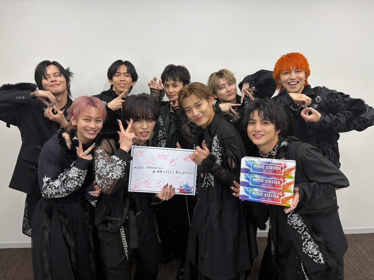 超特急、歴史の日。
Mステ様、8号車、9号車ありがとうございました
おめでとう。