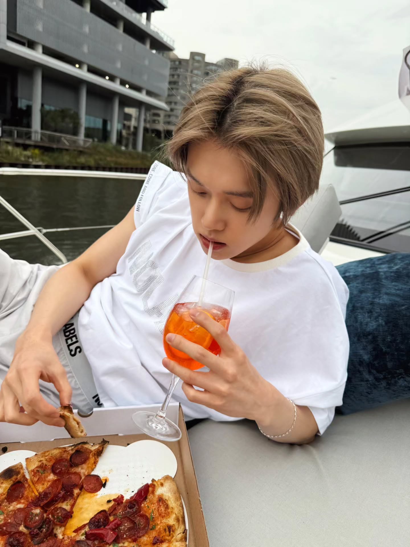 daytime escape w #NOLABELS_PART01