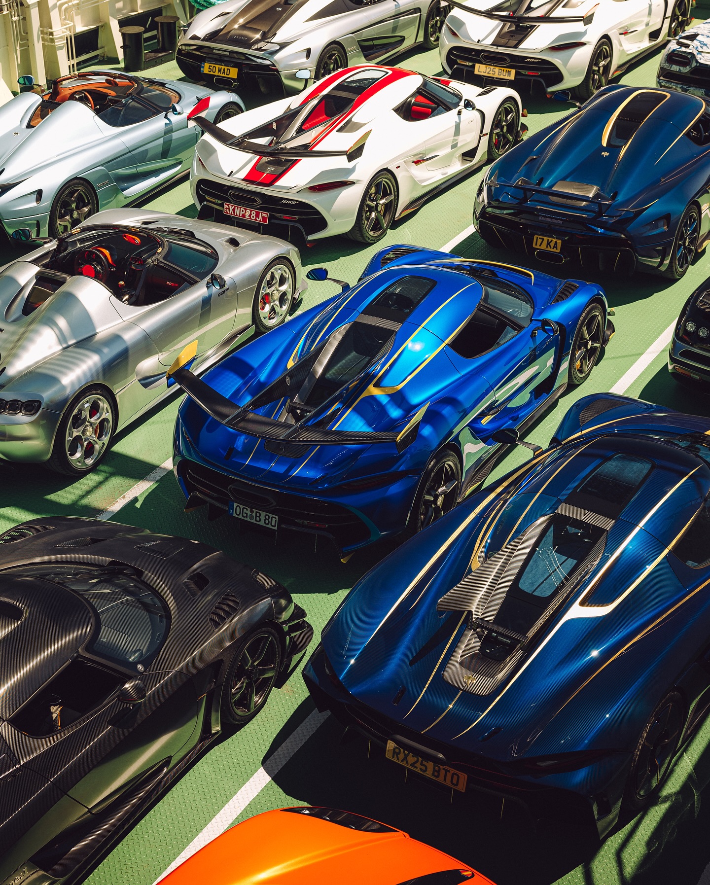 Throwback to a few sunny days on the beautiful roads of Portugal during the Ghost Squadron Tour 2025 — a weekend full of amazing roads, breathtaking landscapes, and incredible company.

#Koenigsegg #GS25

Images by @kenozache