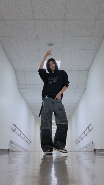 𝔸 ℕ 𝔾 𝔼 𝕃🪽

#YOUNGJAE #영재
#TWS #투어스 #247WithUs