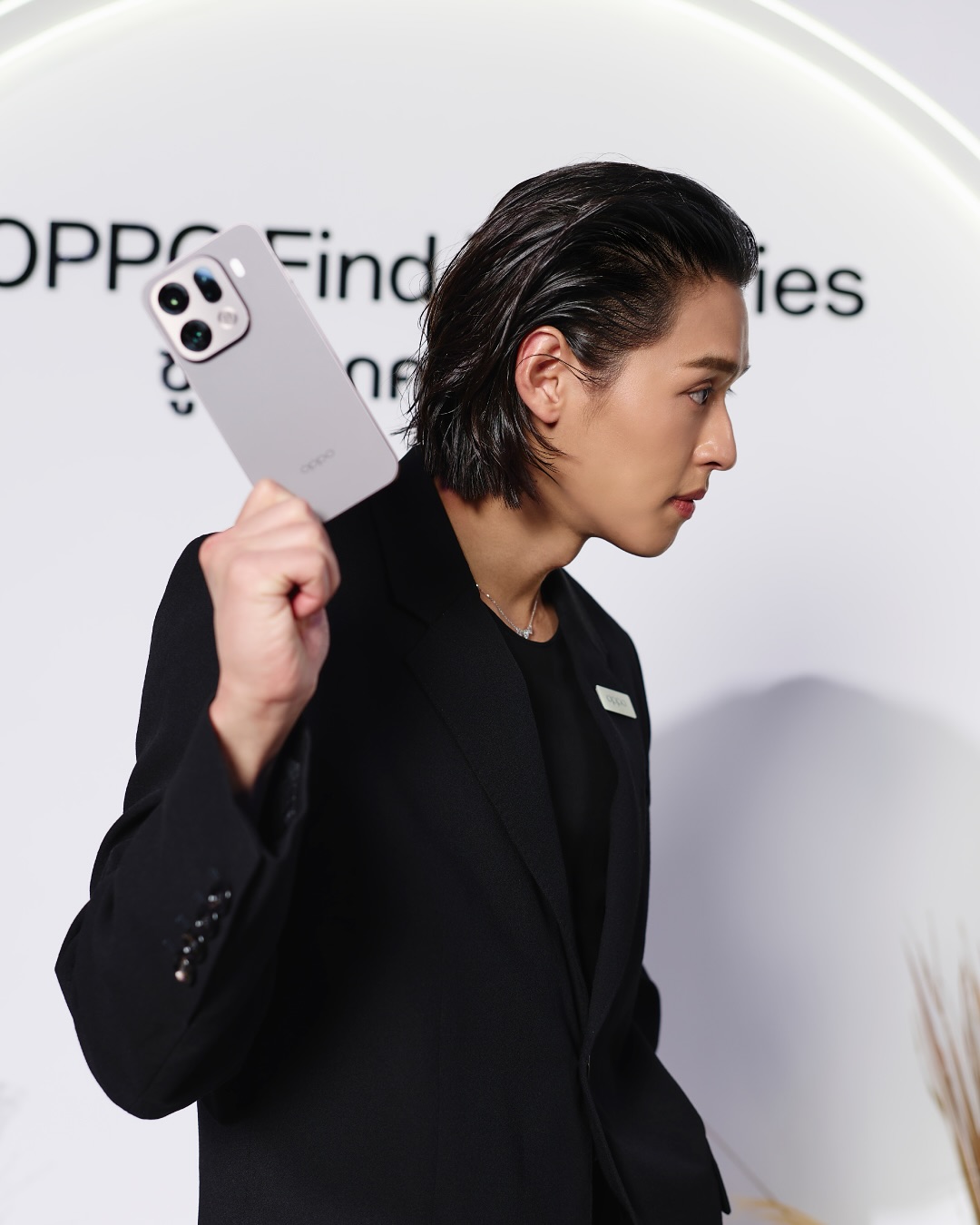 ซูมไกลแค่ไหน ก็ยังใกล้ทุกความรู้สึกด้วย OPPO Find X9 Series 💚

#OPPOFindX9SeriesTH
#FindX9ProxBKPP 
#ซูมดีทุกคอนเสิร์ต