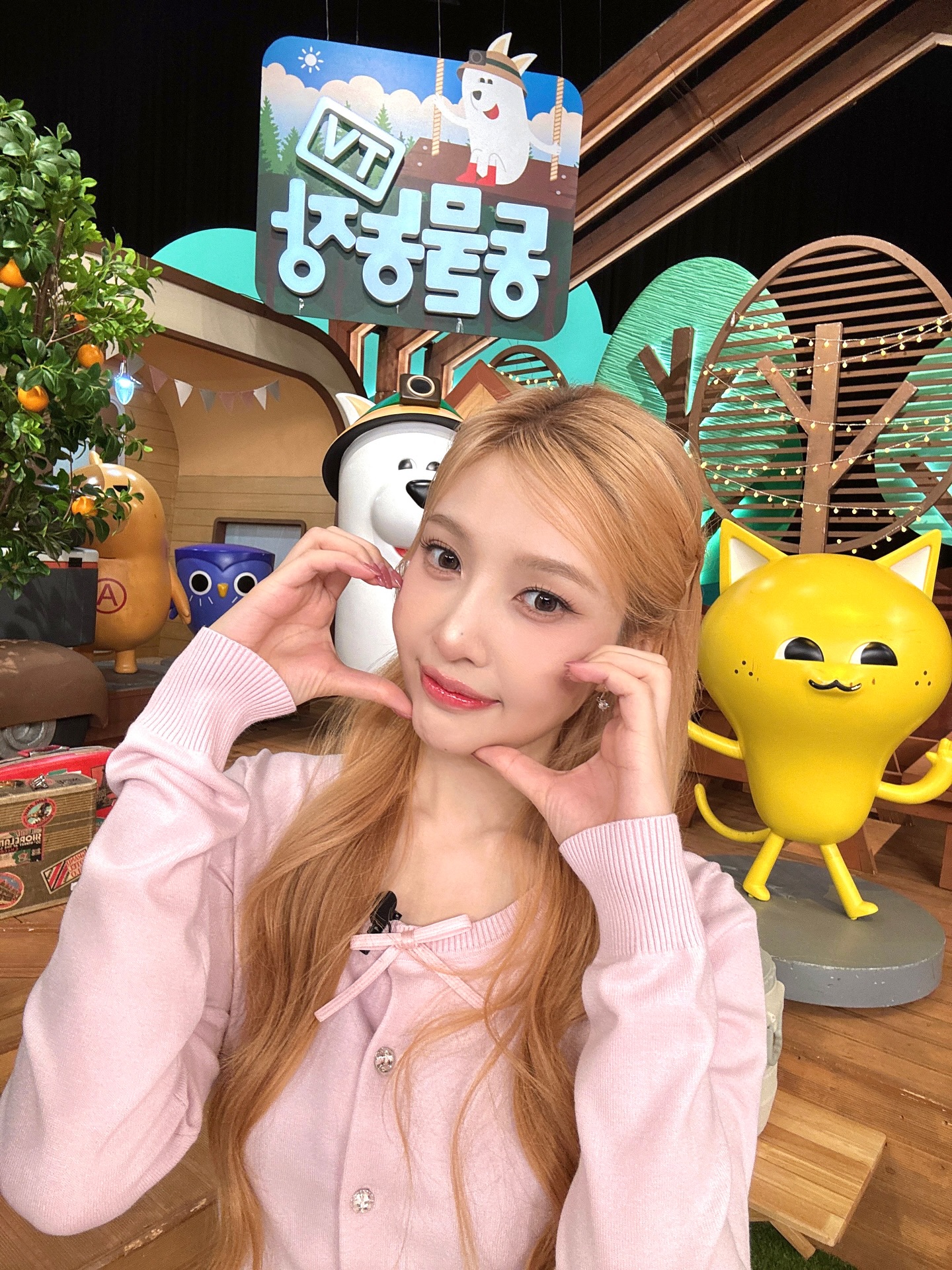 📁 𝟮𝟬𝟮𝟱.𝟬𝟵 - 𝟭𝟬

TV 동물농장 with JOY 🍂

#JOY #조이 @_imyour_joy
#RedVelvet #레드벨벳
#TV동물농장