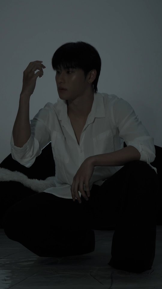 หมาป่านะ ไม่ใช่หมาปั๊ก 😜

Thank you 🙏🏻
 @doublesix.aumz umz  @rinda_hairr @saranyaliter @champ_roi_thai @clayhouse.studio

 #halloween2025 #halloween #ฮาโลวีน