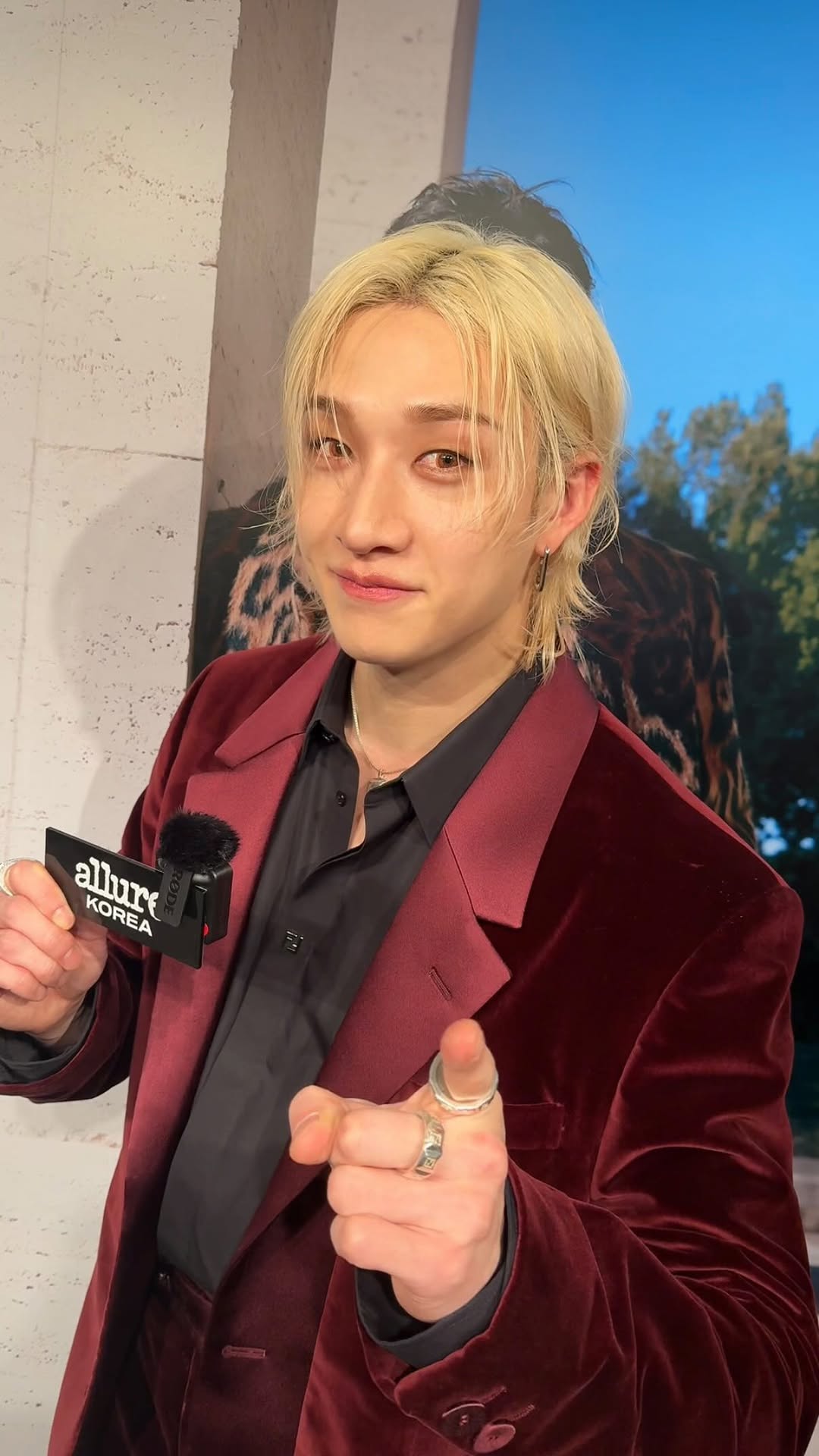 방찬과 함께라면 그게 뭐든 당연히 준비됐죠! 팔라초 펜디 서울에서 만난 스트레이 키즈 방찬과 펜디가 함께한 뮤직 프로젝트, 같이 즐겨 볼까요?🎶

@realstraykids @gnabnahc @fendi #펜디 #fendi #팔라초펜디서울 #방찬 #BangChan #스트레이키즈 #straykids