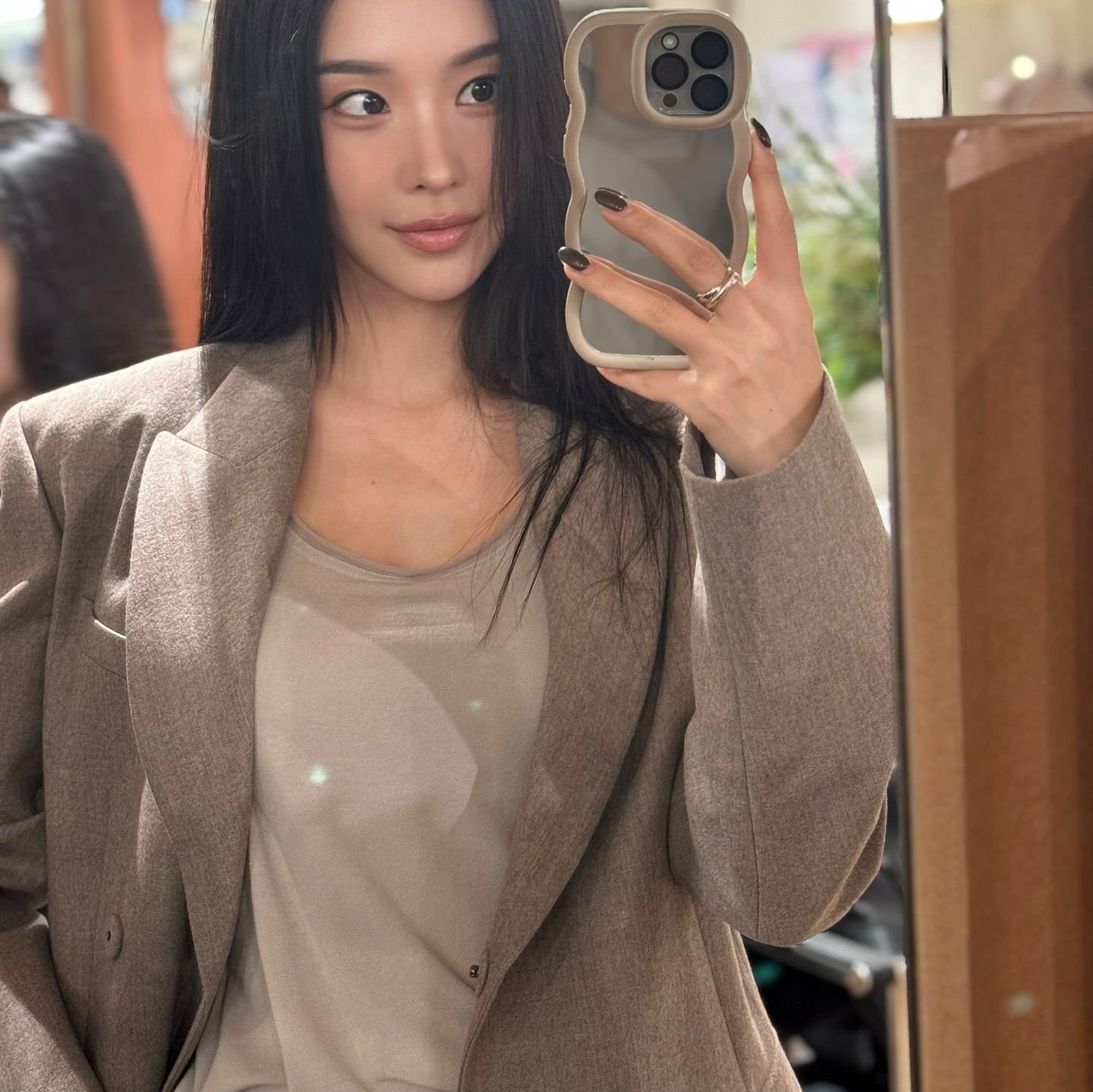 11/6일까지 압구정현대백화점 지하2층 르쏭드비 팝업중🤎 @lcdv_official