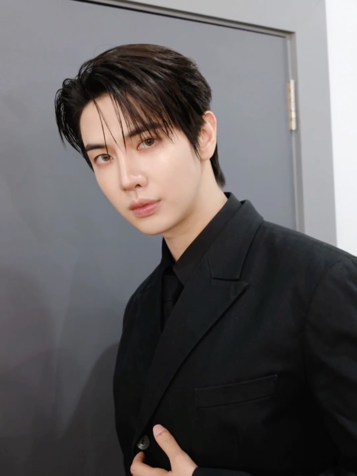 @maxky_rp 

#maxky_rp
#6code 
#maxkybas
#mchoiceartist 
#tispkymakeup 
#nenaehairstyling