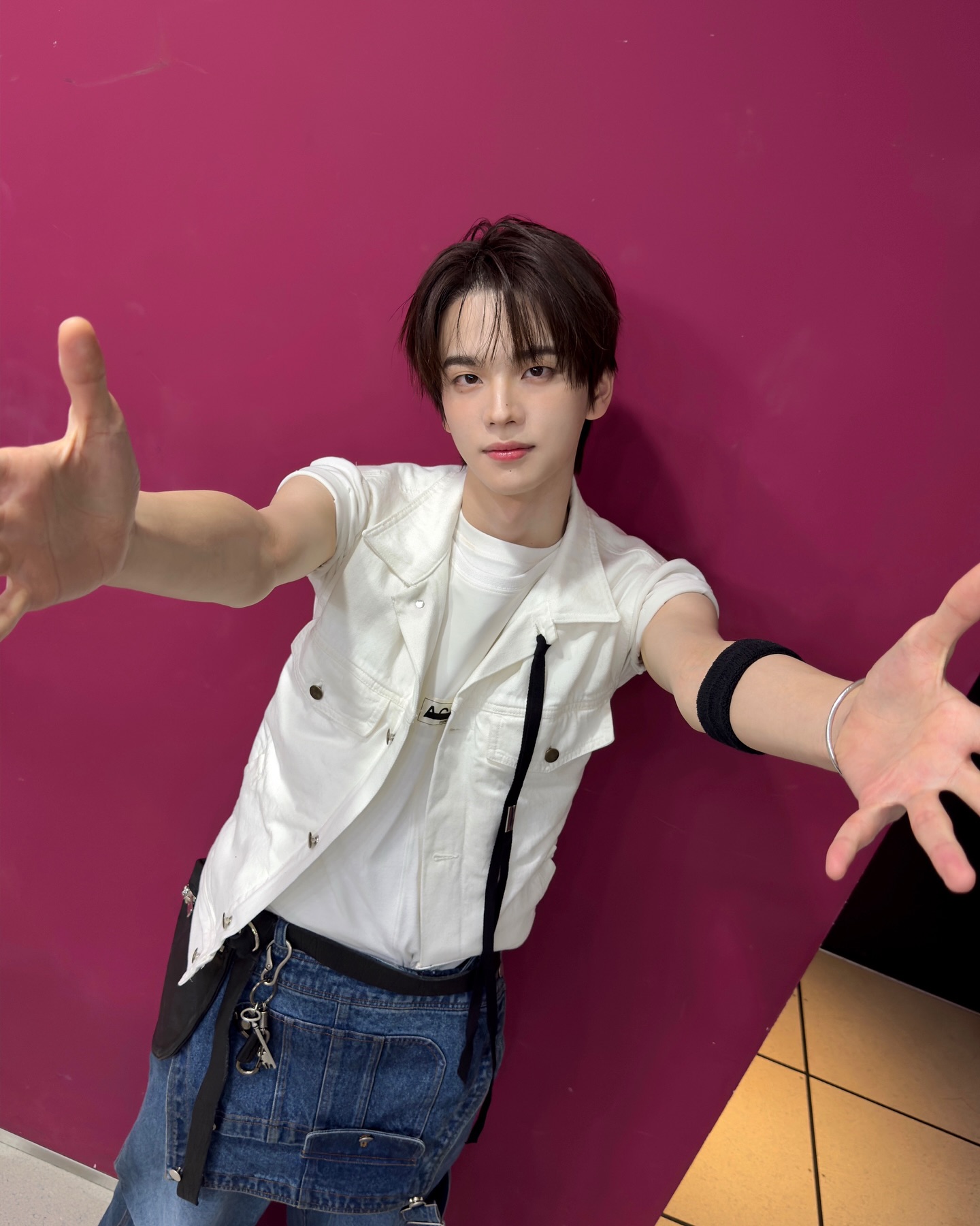 42 . . 나 안아 . . .🤍

#TWS #투어스 #247WithUs
#play_hard #OVERDRIVE