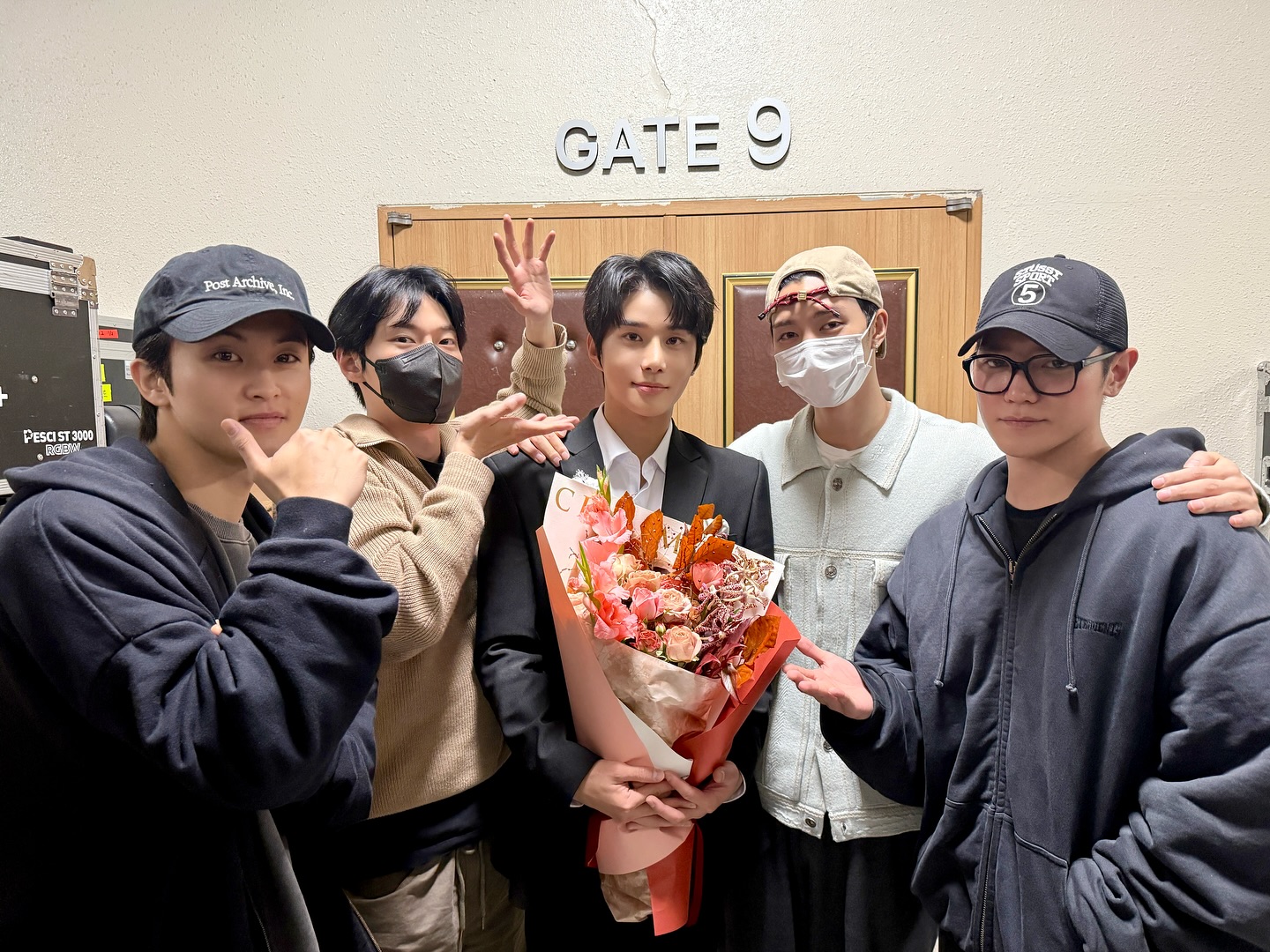 #페스트 with #JOHNNY #TAEYONG #DOYOUNG #MARK

#JUNGWOO
#NCT #NCT127