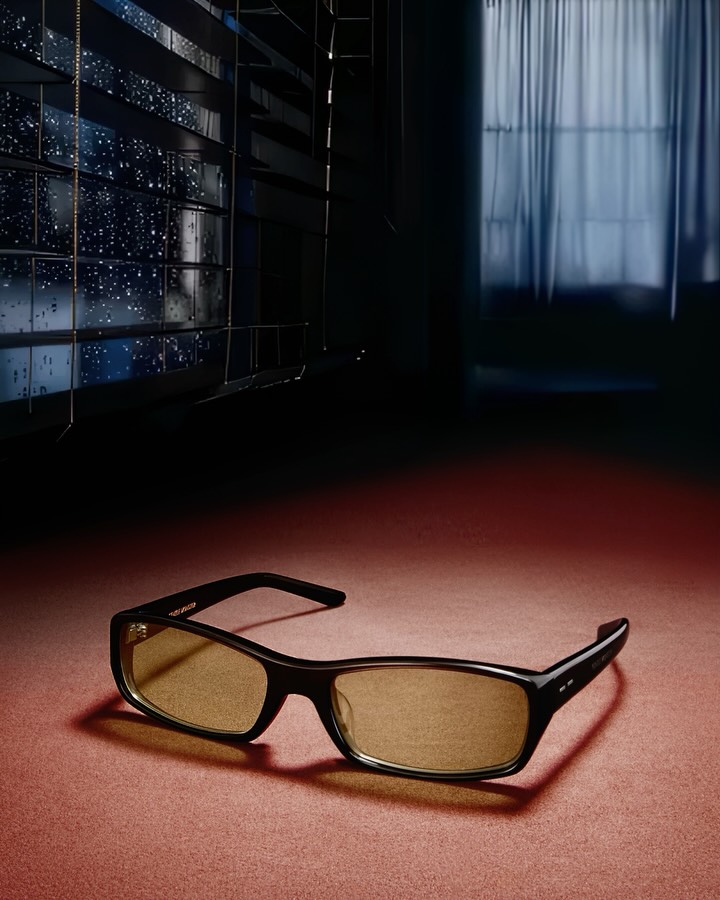 I Know What You Did Last Night🪓
⠀
2025 Fall Collection launching on gentlemonster.com and in stores worldwide:
US, Canada 11.06, 11AM (EST)
Korea, China, Japan, Singapore, Australia 11.07, 11AM (KST)
Other Regions 11.07, 11AM (GMT)