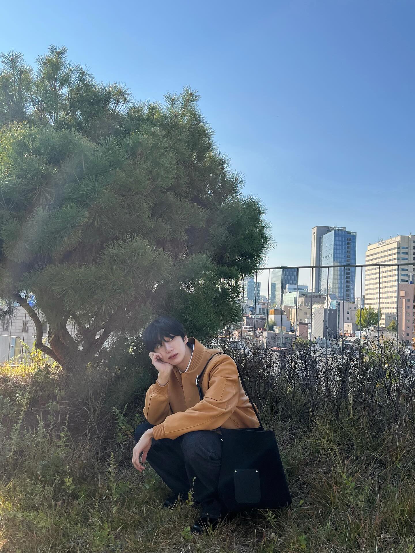 #광고 #LouisVuitton #VersoHoboBag #LVTouch