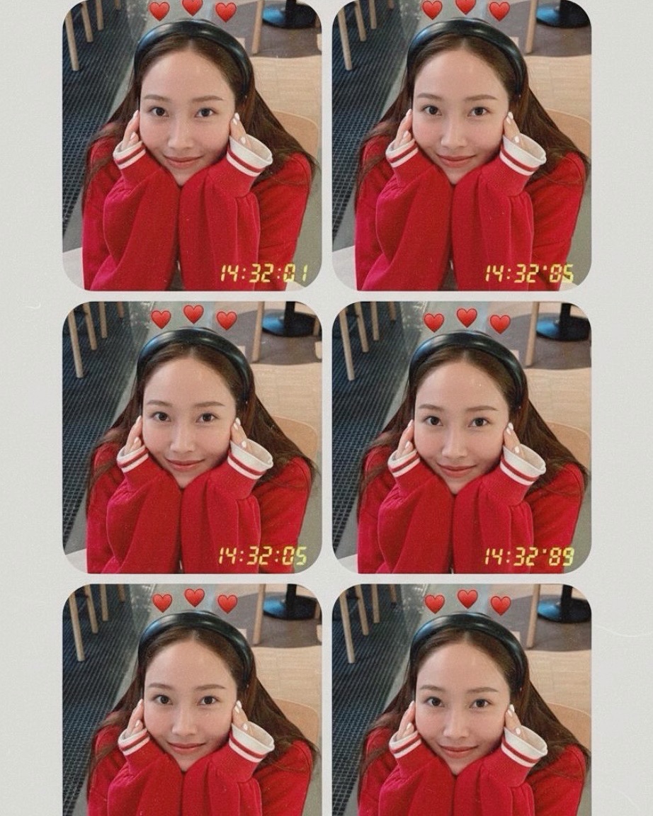 Cherry-sweet hours♥️🍒🍫🎞️