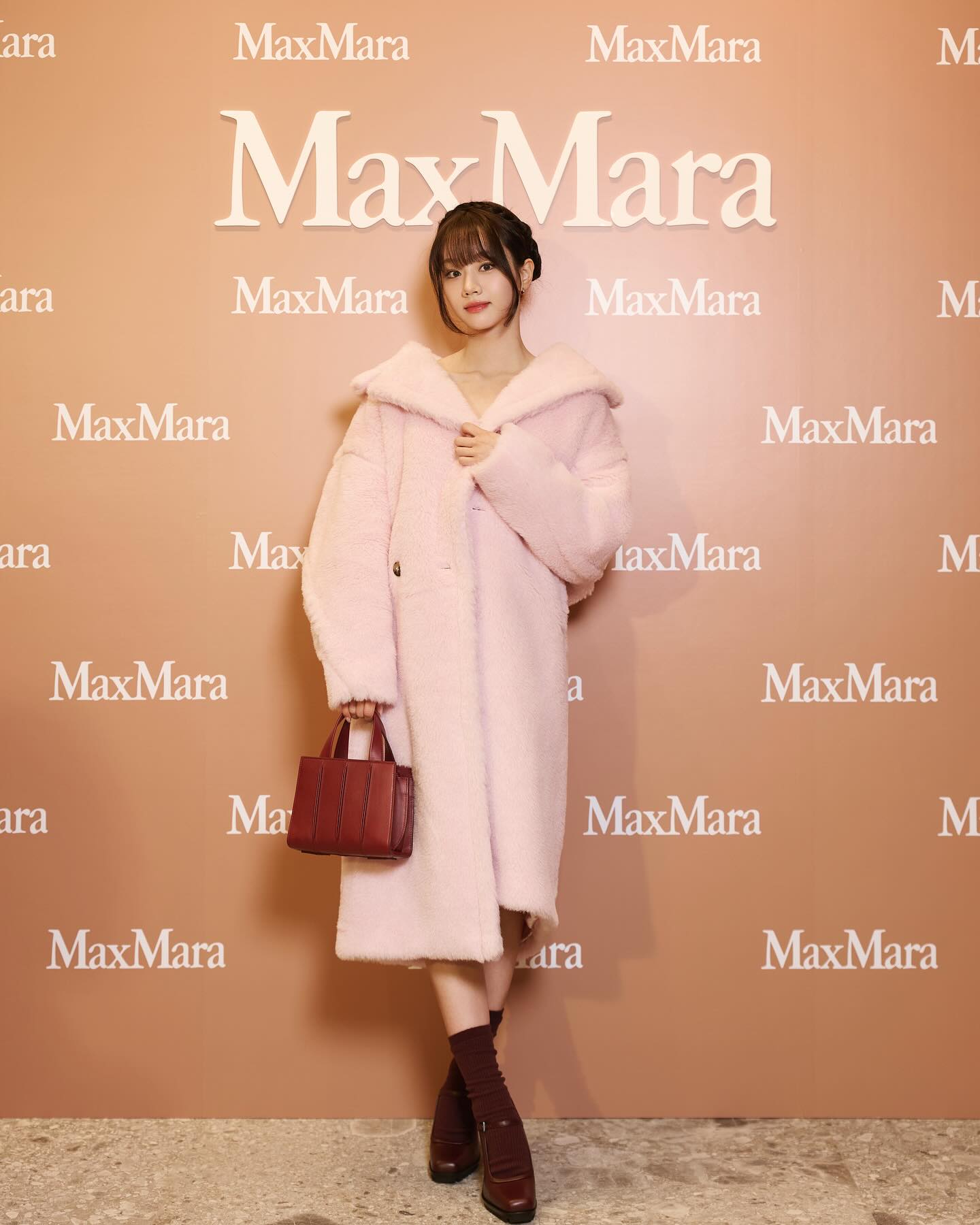 Excited to celebrate the re-opening of Max Mara at Breeze Nanshan in Taipei! 
The Teddy coat is perfect for winter, keeping me cozy and chic! 💕🐻💕 

@maxmara #MaxMara #MaxMaraFW25