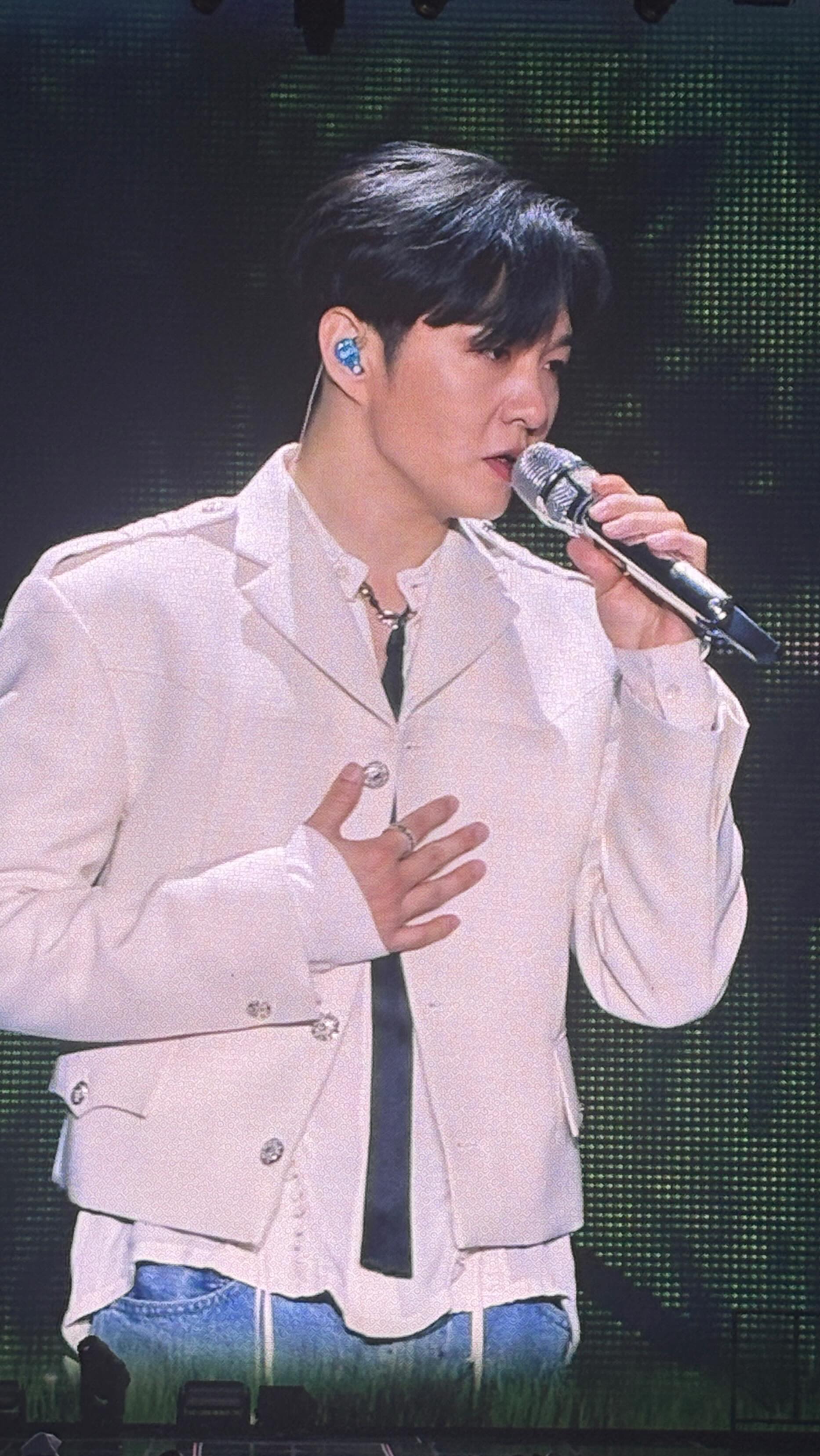 많이 보고 싶었어💕 얼루어의 영원한 미chill가이🫶🏻

EDITOR l 하윤진

@lee_cs_btob @leecs_official #leechangsub #이창섭 #미chill가이