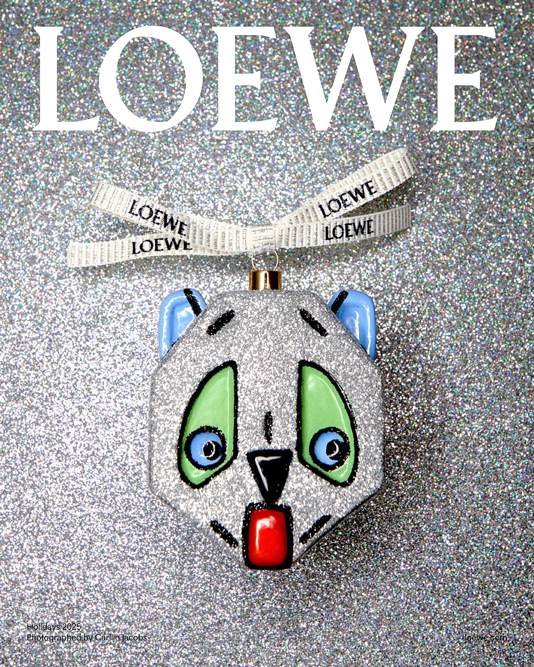 A symphony of joyful characters, leather staples and new House icons.

loewe.com