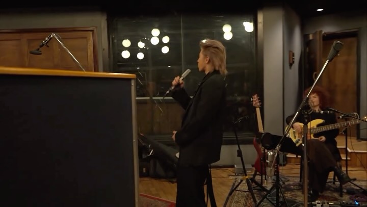 live form the studio 🎙️ 
#whataday #kun