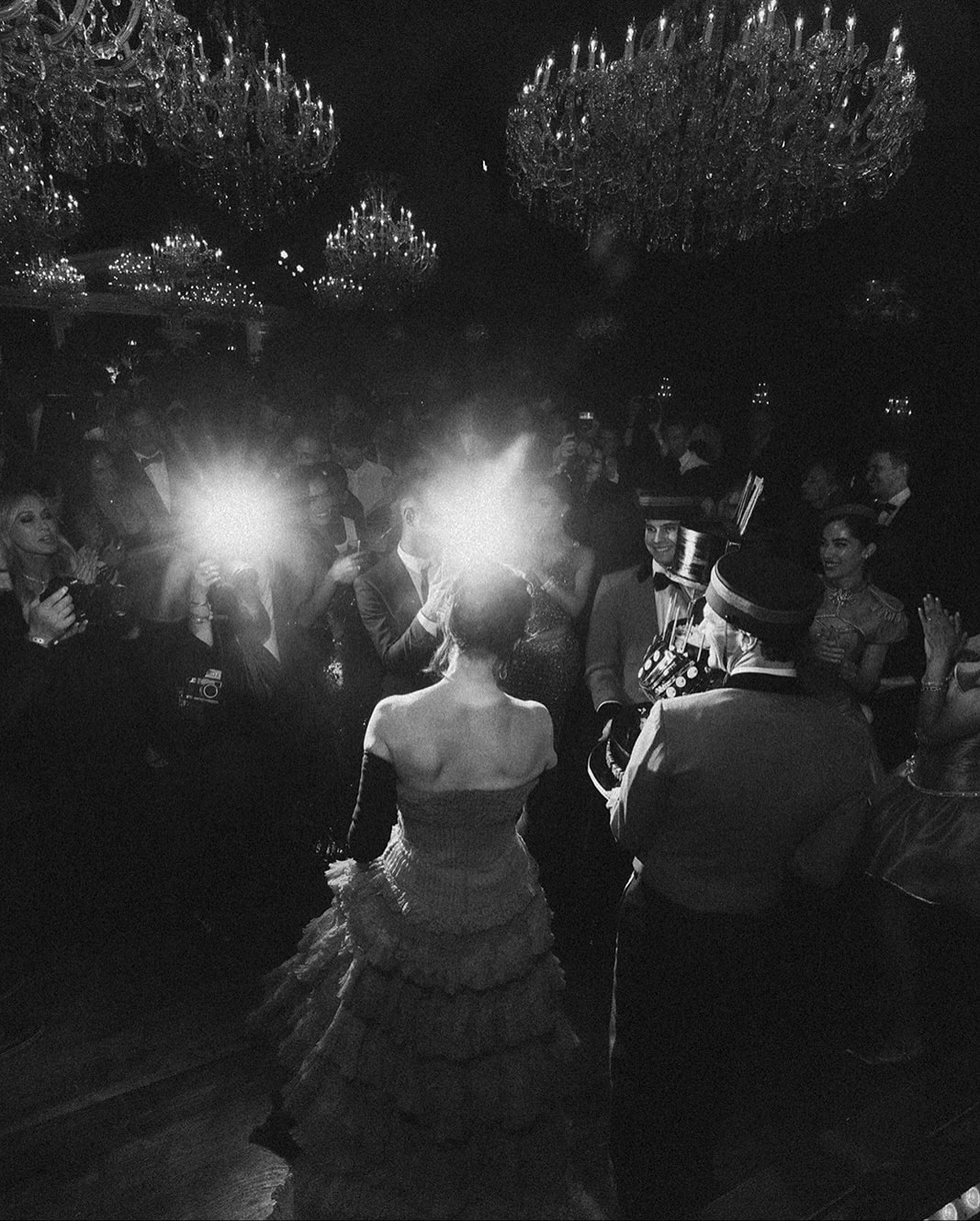 I feel so blessed to have my precious family and all my beautiful friends come together for one night to celebrate and make these amazing memories together! 🌹🍸