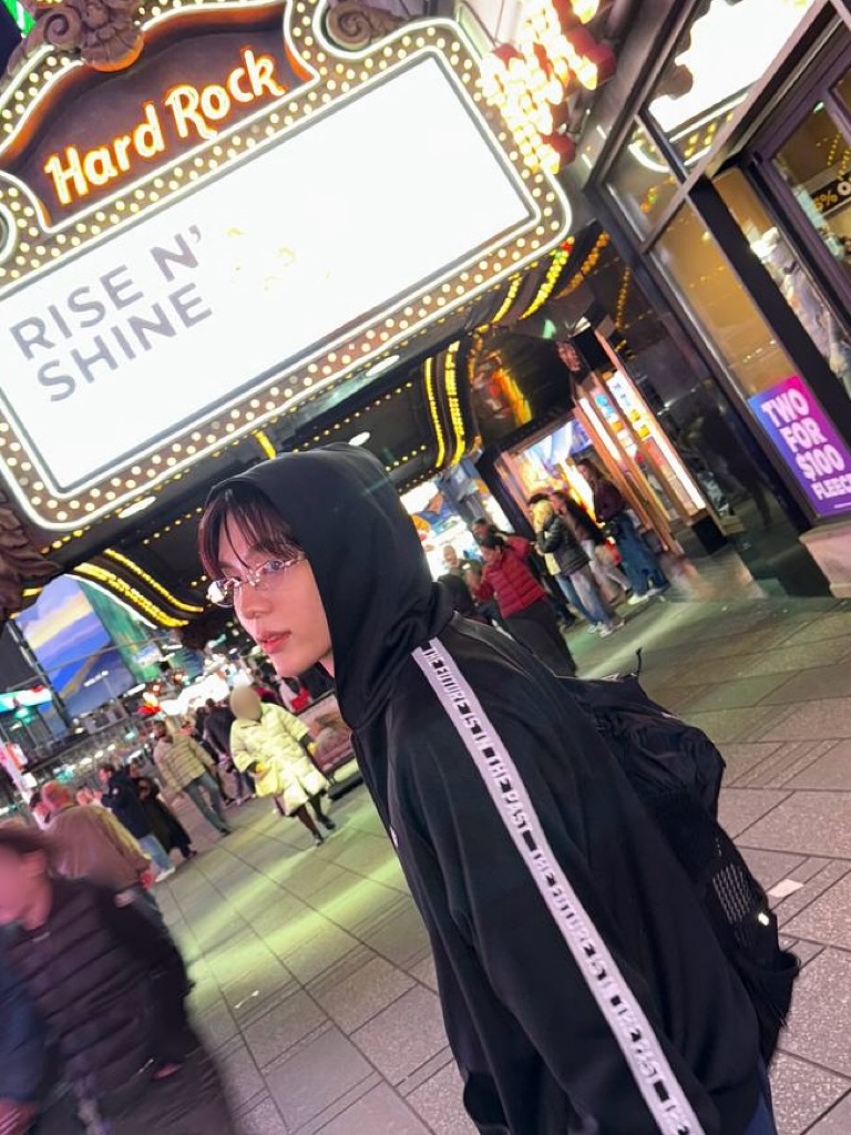 neon night 🌃 

#RIIZE #라이즈
#SHOTARO #쇼타로 
#RISEandREALIZE