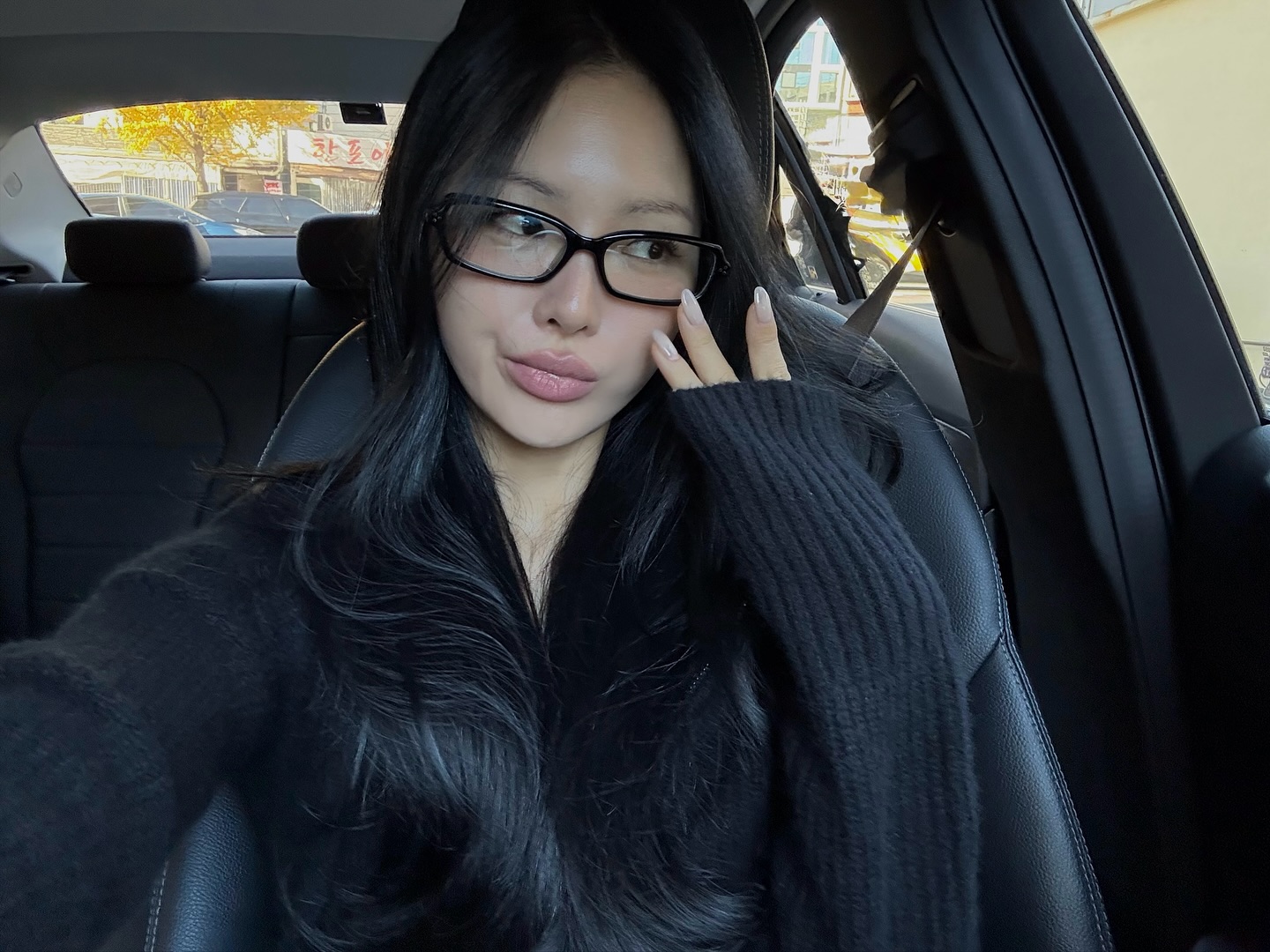 30% off sitewide when you join ALO Access.  Singles Day Event starts tomorrow🔉🖤🖤 @alo