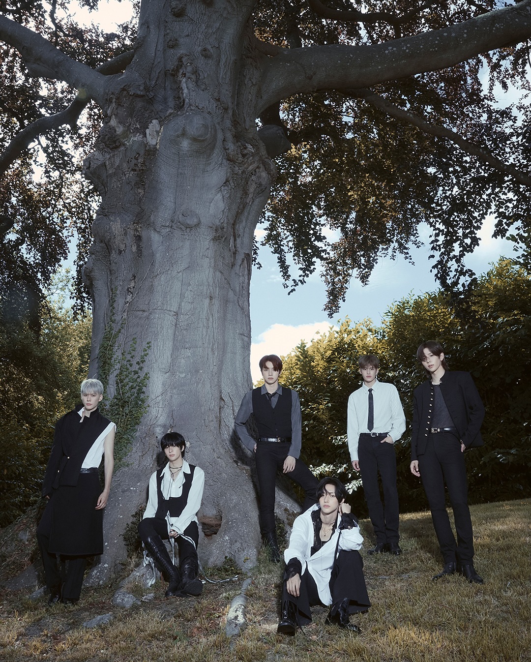 Teaser Images A

RIIZE 라이즈 The 2nd Single 【Fame】
➫ 2025.11.24 6PM (KST)

💿Pre-order
RIIZE.lnk.to/Fame

#RIIZE #라이즈
#RISEandREALIZE
#Fame #RIIZE_Fame