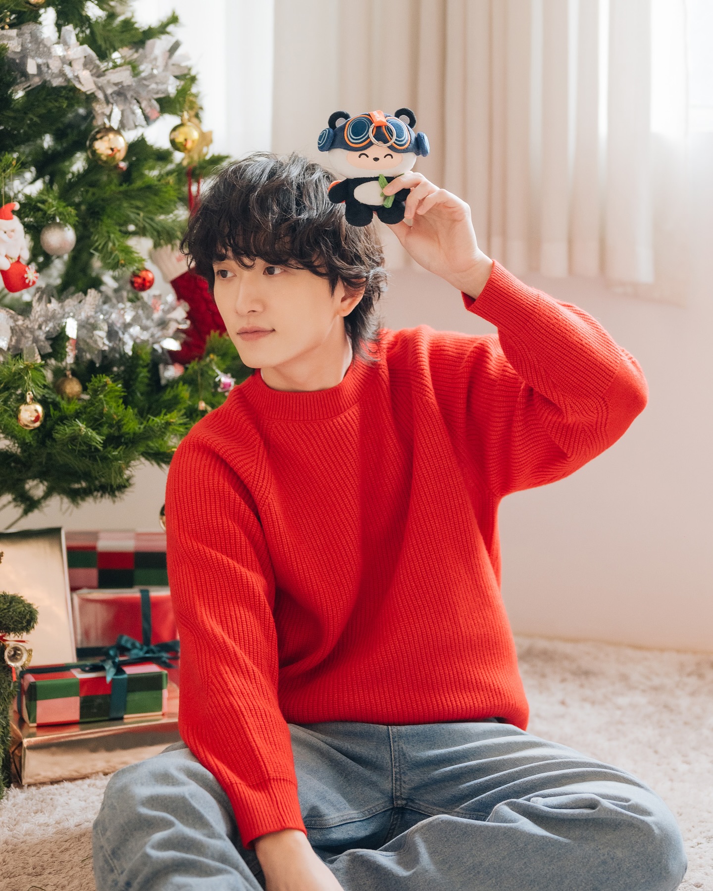 鋒 澤 和 豐 澤 合 作 了 🐝
來開箱小蜜蜂「聰豐B」的首個盲盒系列FORTOPIA
四款都超可愛！聖誕要帶著麇鹿造型的「聰意B」一齊出門～

豐澤由即日起推出多重節日限定活動和購物優惠，是挑選聖誕禮物的好時機！
記得要加購「聰豐B」盲盒，跟我掛同款娃娃😎
在香港的鋒蜜們更可以到訪四間期間限定主題店打卡換禮物！

鋒澤&豐澤預祝大家聖誕快樂🎅🏻

@fortresshk #聰豐B #thebridgehk