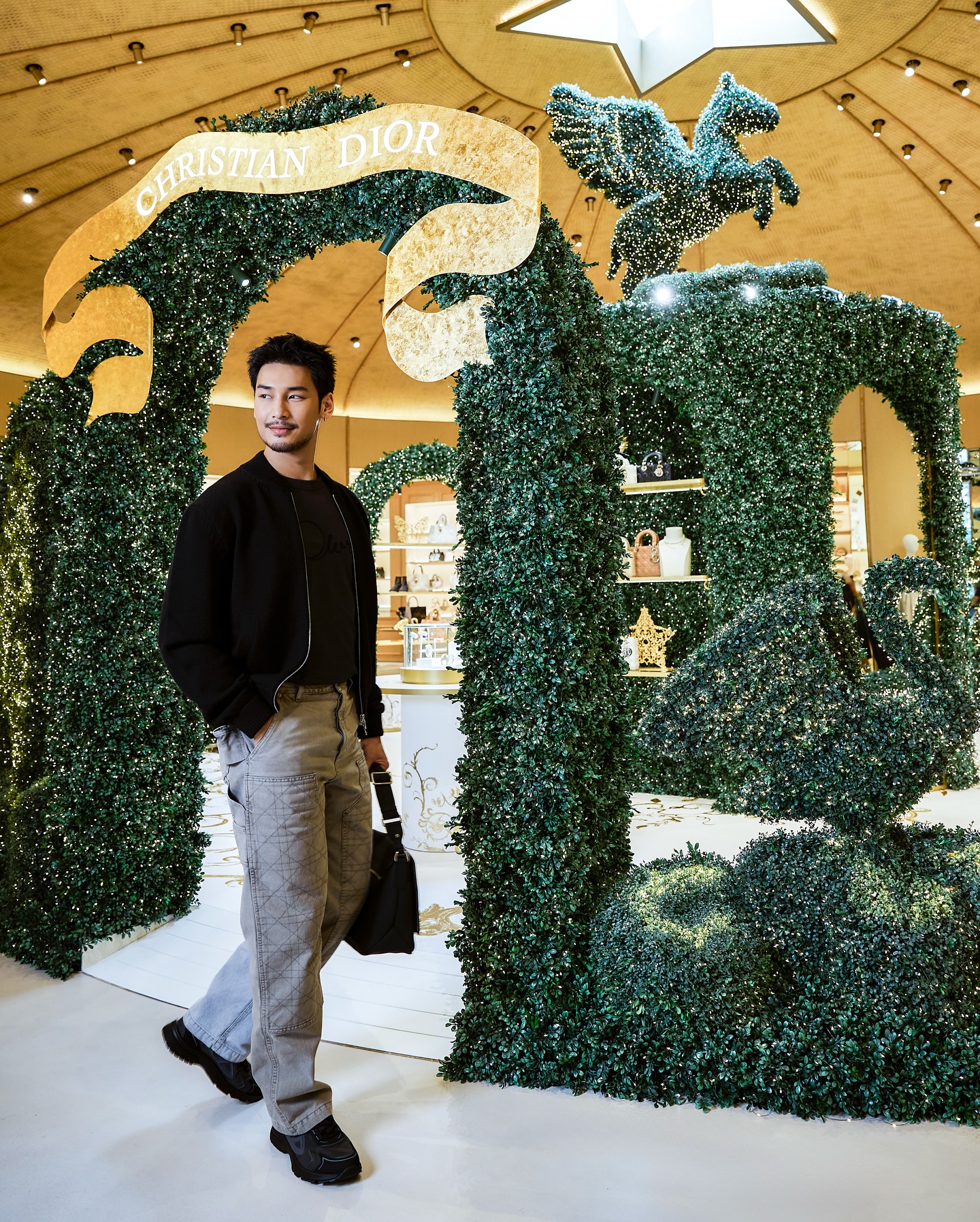 #DiorSpring26 begins at Dior Gold House BANGKOK. @Dior