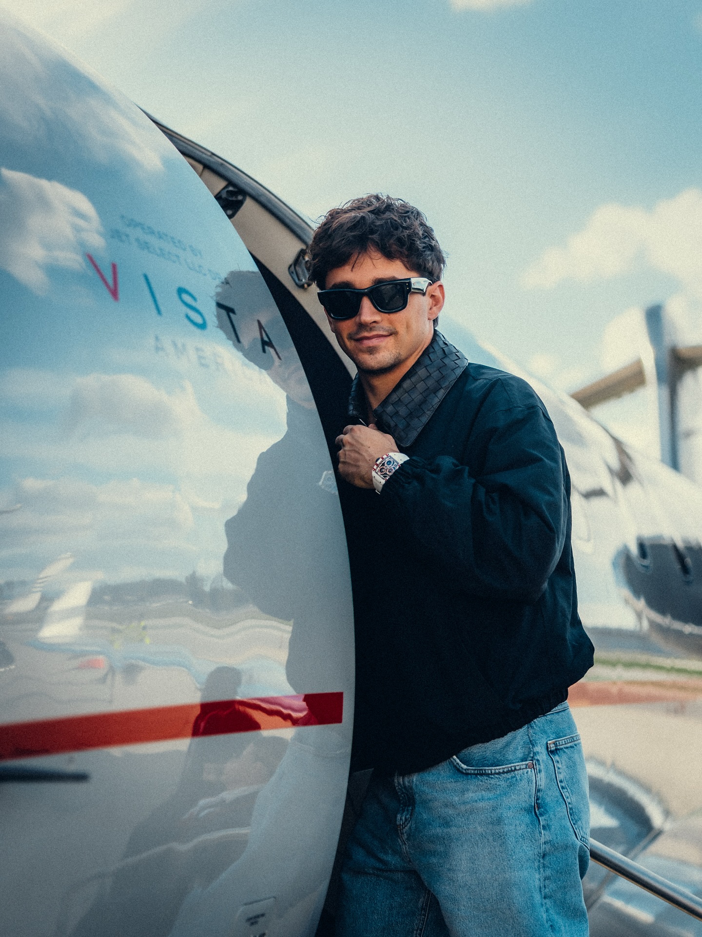 San Francisco for a day. Beautiful and soooo interesting visiting my friends at Eight Sleep and visiting Apple for the first time. 
Now, time for Vegassssss @vistajet ❤️
@thomasflohrvista