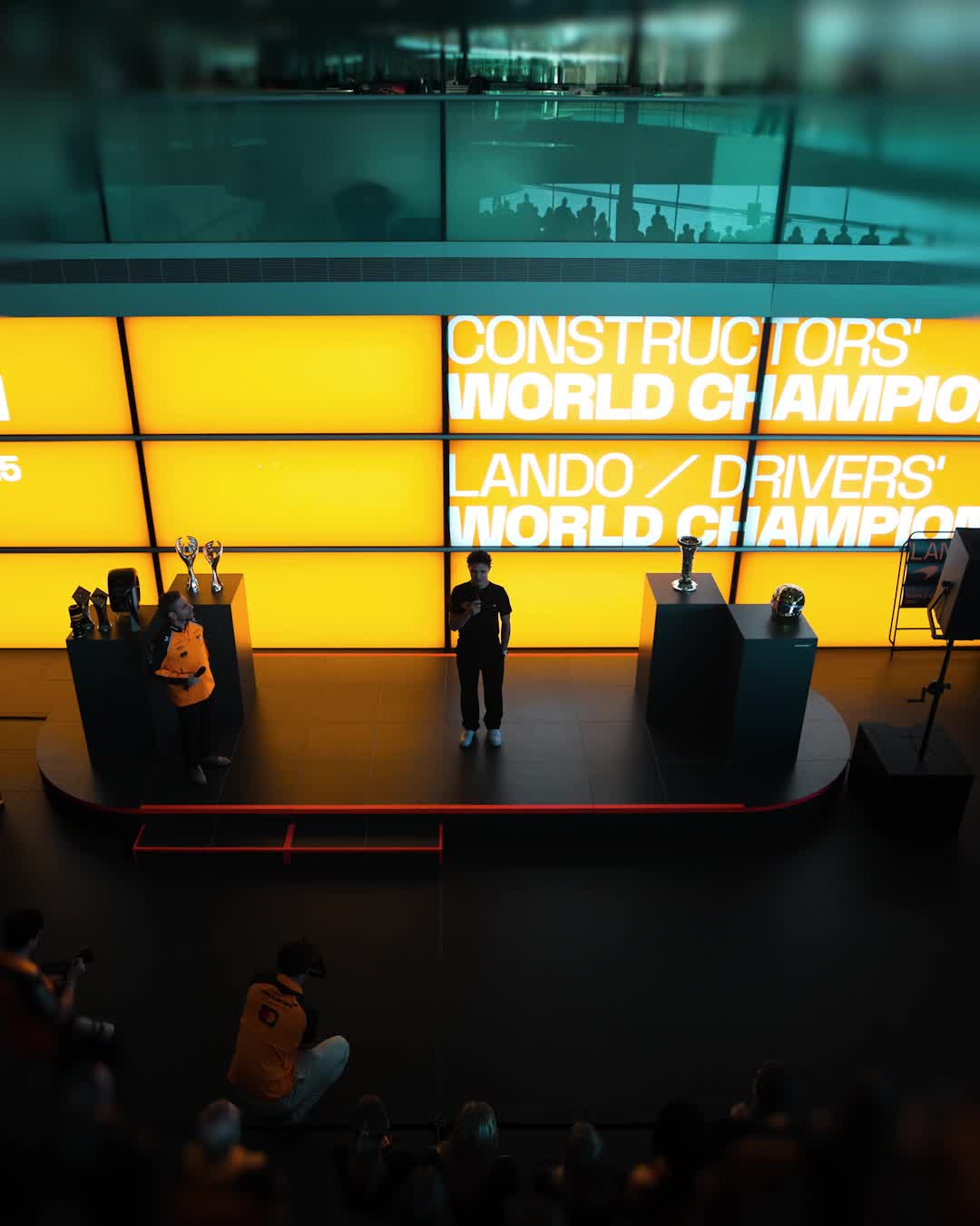 Moments like these 🧡

#McLaren