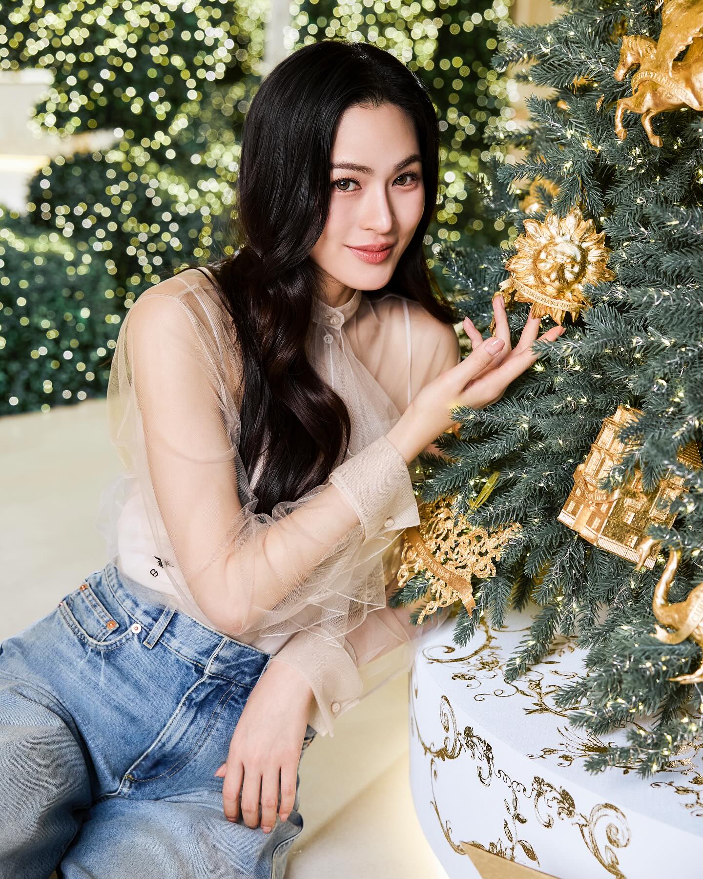 Stepping in to the Festive Magic at Dior Gold House @Dior #DiorCruise