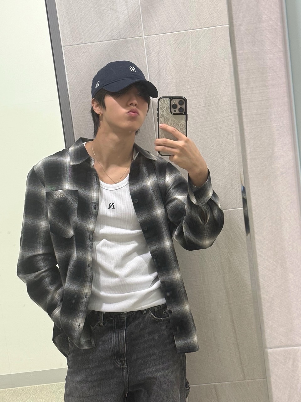 기본카메라를 써보았습니다
#loveyou#stay