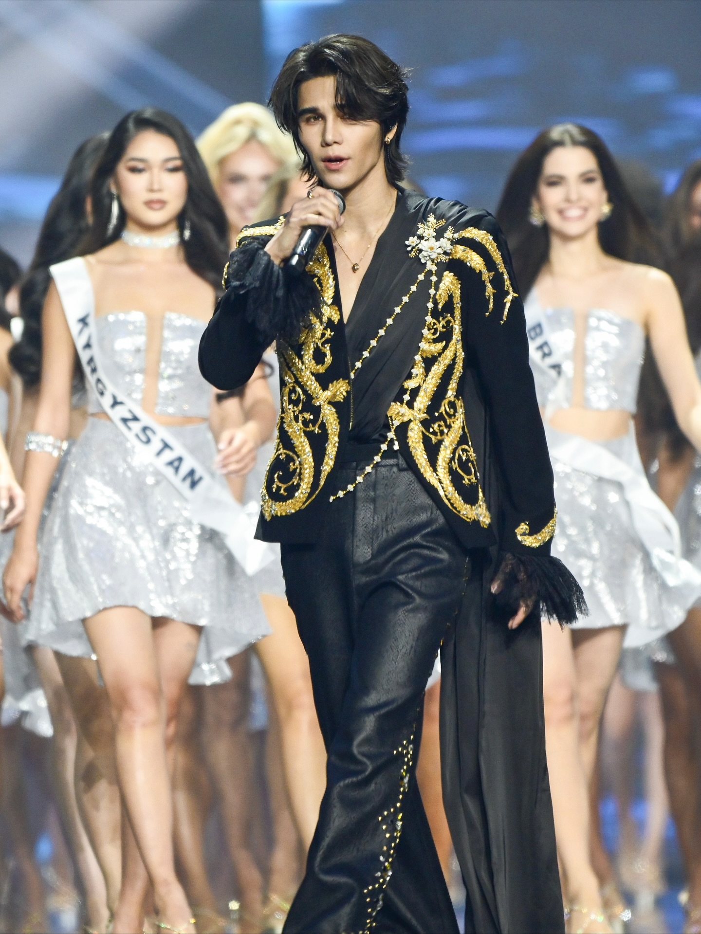 From Saturn to universe