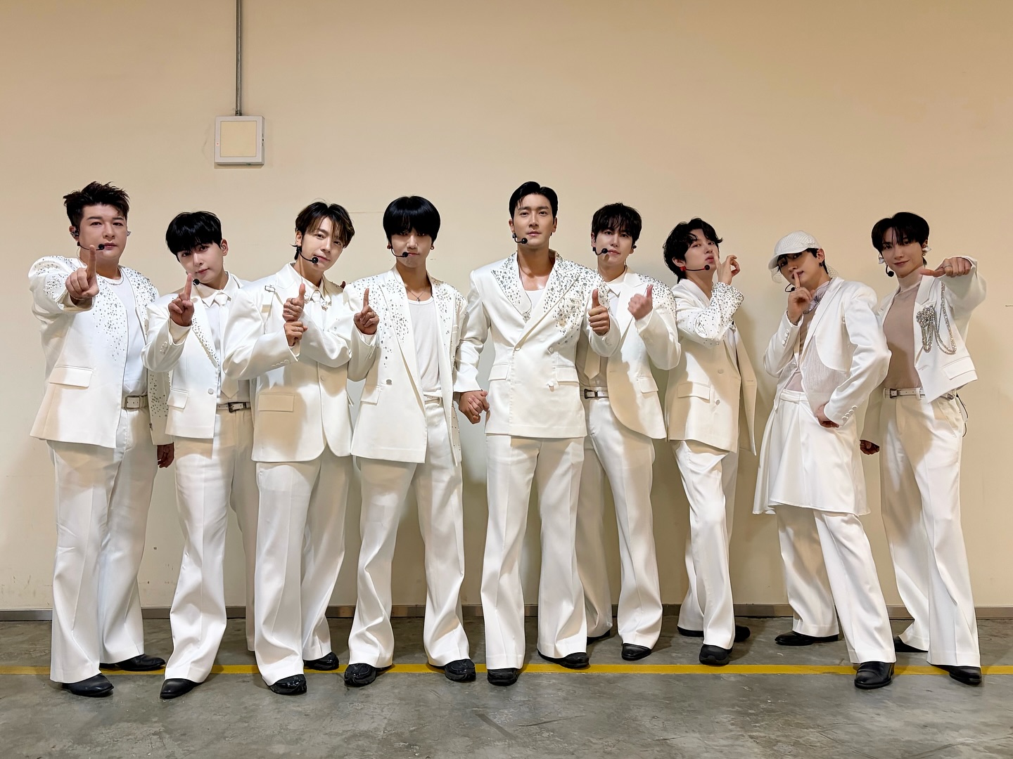 <SUPER SHOW 10> in #TAIPEI ☝️✌️👌
 
#슈퍼주니어 #SUPERJUNIOR
#SUPERSHOW #SUPERSHOW10
#20th_Anniversary_TOUR