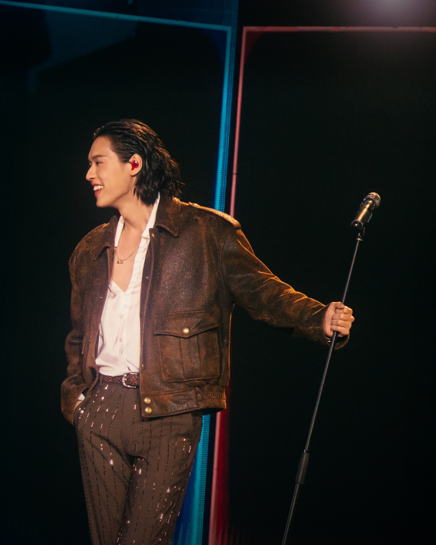 ขอบคุณ ‘พี่เบิร์ด’ ที่ชวน ‘BILLKIN’ มาเสิร์ฟความสนุกบนเวที #BIRDFANFEST20XX 💙 

BILLKIN X BIRDFANFEST 
#แฟนจ๋ามาเสิร์ฟแล้วจ้ะ
#Bbillkin