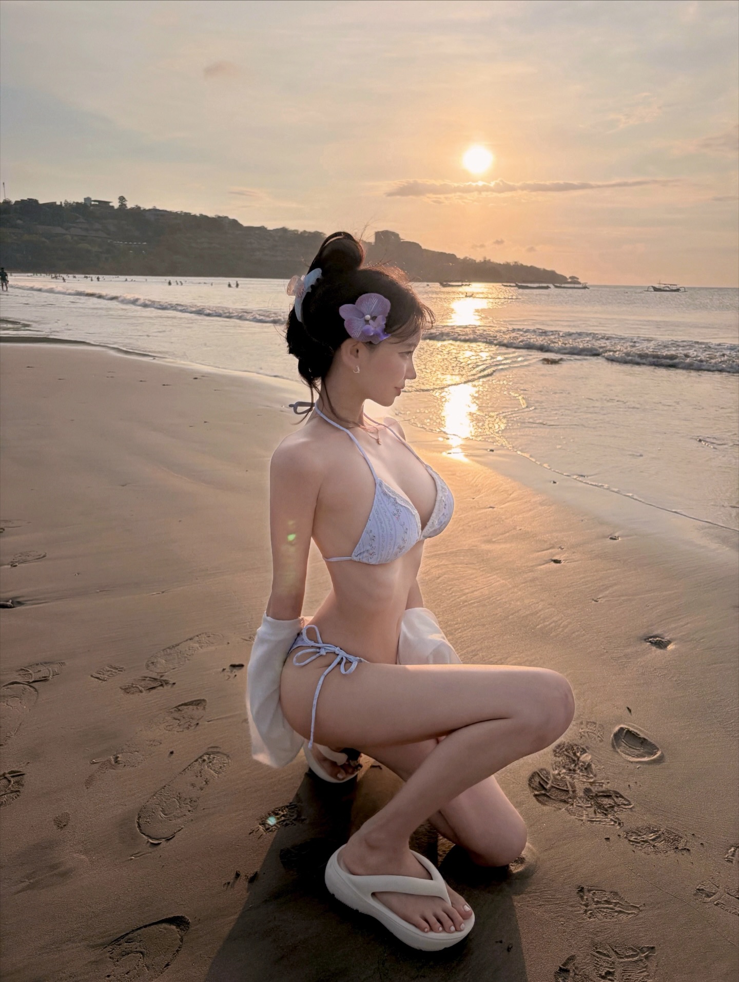 이게 나 맞아?💗
내가 43kg되고 비키니를 입을 줄이야 ...

가만히 있어도 옆구리살 접히던 과거에서
온갖 포즈 취해도 옆구리살 따위 없는 지금ㅎ
슬림츄 D-4🎀

역대급 5+1+1 이벤트까지 온댜♡