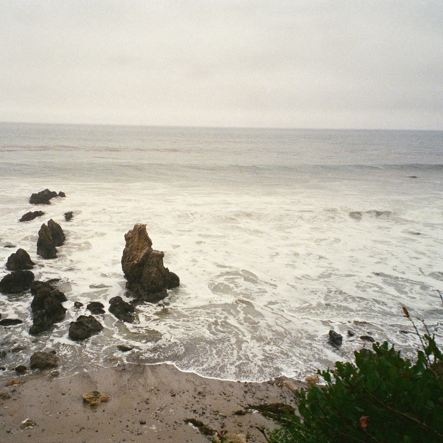 𝘐 𝘥𝘰𝘯‘𝘵 𝘸𝘢𝘯𝘵 𝘵𝘰 𝘭𝘪𝘷𝘦 𝘢𝘯𝘰𝘵𝘩𝘦𝘳 𝘥𝘢𝘺 𝘸𝘪𝘵𝘩𝘰𝘶𝘵 𝘺𝘰𝘶 𝘪𝘯 𝘵𝘩𝘦 𝘥𝘢𝘳𝘬

#StrayKids #스트레이키즈
#DJSnake @djsnake 
#InTheDark
#YouMakeStrayKidsStay