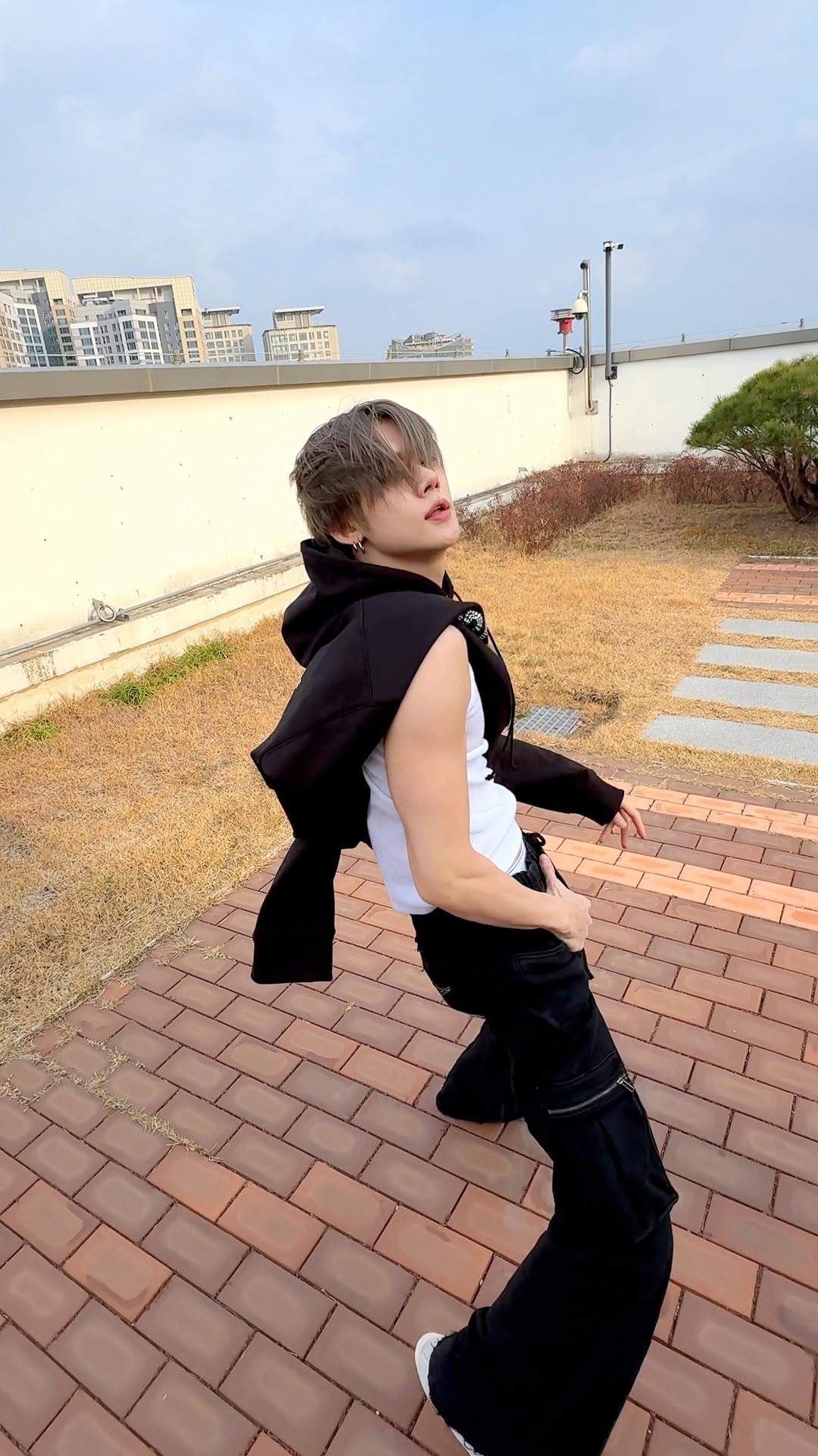 hop in! your turn 🔥 #TalktoYou_Challenge

#연준 #YEONJUN
#NOLABELS_PART01 #TalktoYou
#투모로우바이투게더 #TOMORROW_X_TOGETHER #TXT