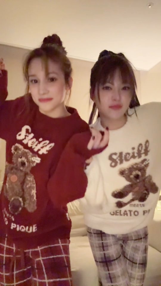 Eat it up w/ #Kep1er #HUENING_BAHIYYIH 🍝💜

#LE_SSERAFIM #르세라핌
#HONGEUNCHAE #홍은채
#케플러 #휴닝바히에
#EAT_IT_UP_SPAGHETTI